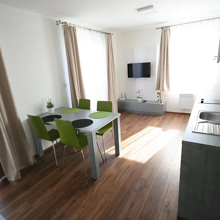 Apartmany Apollon Resort Lednice Exterior photo